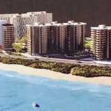 Peccato che i tanto annunciati progetti non furono per� mai iniziati. Nel 1995 fu comunque avviata la costruzione di un enorme complesso immobiliare i cui lavori vennero per� in seguito bloccati. Il palazzone fu infatti considerato troppo vicino alla costa per poter essere completato